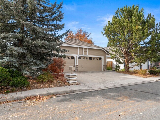 Foto del edificio - 6165 Greenbrook Dr