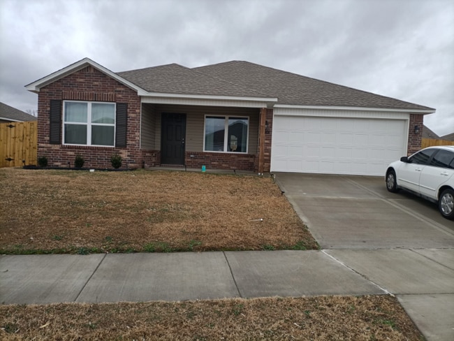 Building Photo - 2801 W McLaren Dr