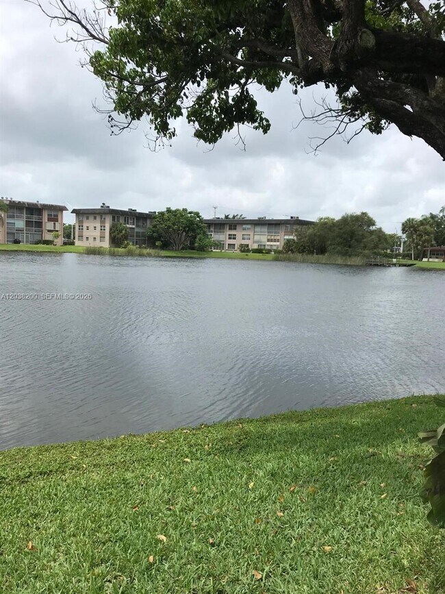 Foto del edificio - 5420 NW 11th St