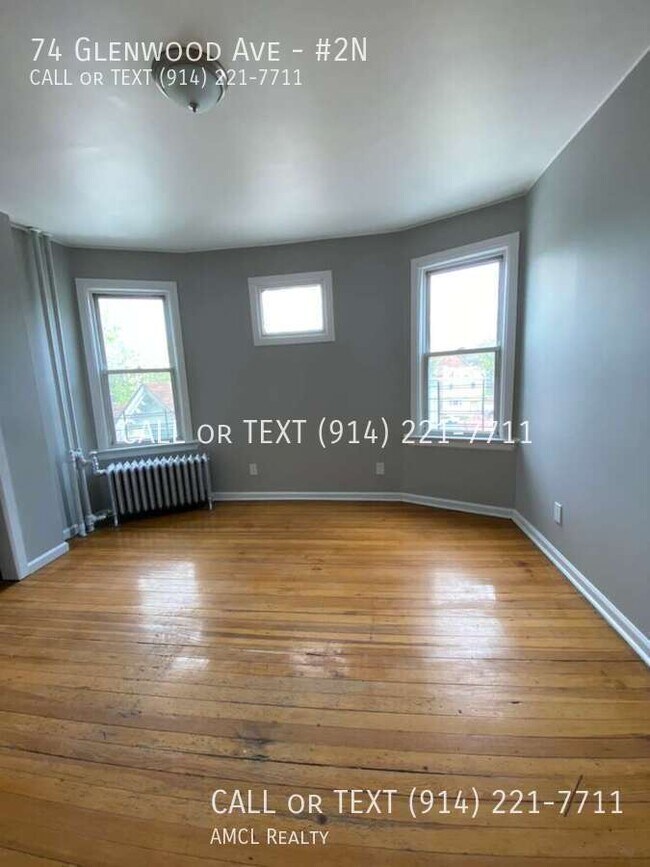 Foto del edificio - 74 Glenwood Ave