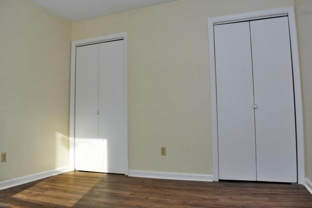 Building Photo - 801 East Main Street Apt. #42