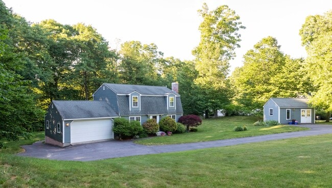 Building Photo - 7 Laurel Hill Rd