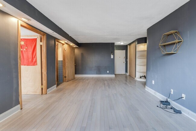 Building Photo - 41 Park St