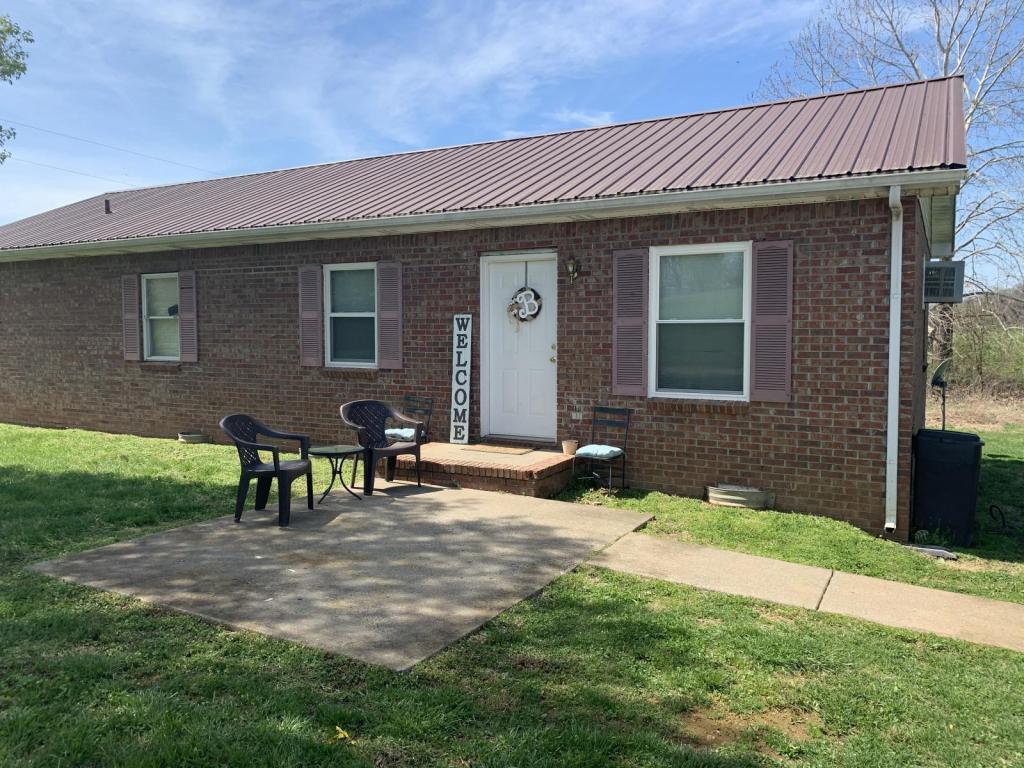Primary Photo - 7560 Greenwood Rd