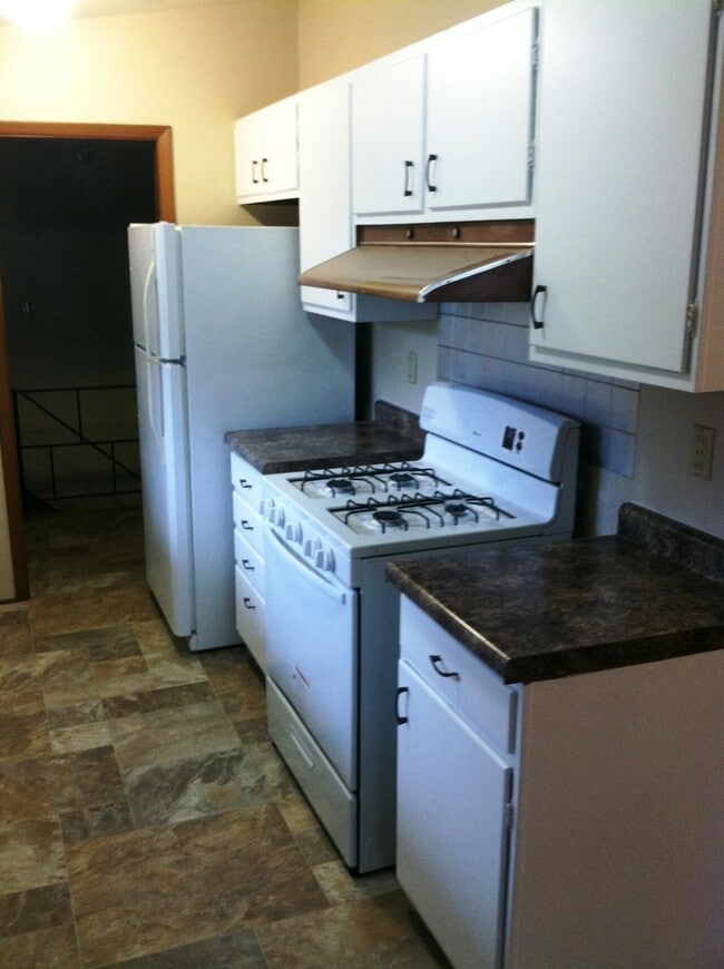 Building Photo - 3915 Terrace Hill Dr NE