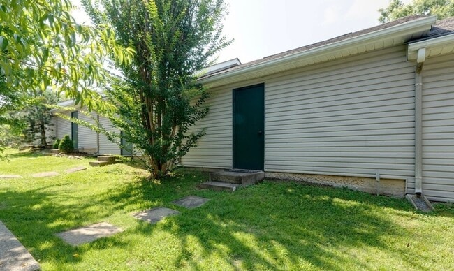 Foto del edificio - 104 Waterview Dr