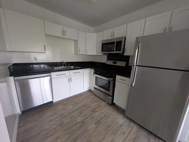 Building Photo - 3827 Girard Ave