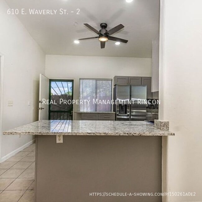 Foto del edificio - 610 E Waverly St