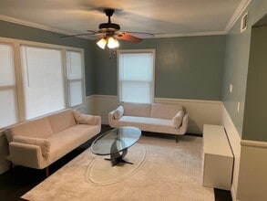 Building Photo - 6728 Solita Ave