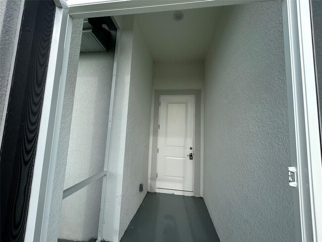 Building Photo - 1049 Canoe Ct