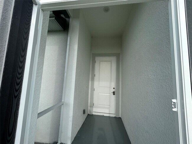 Foto del edificio - 1049 Canoe Ct