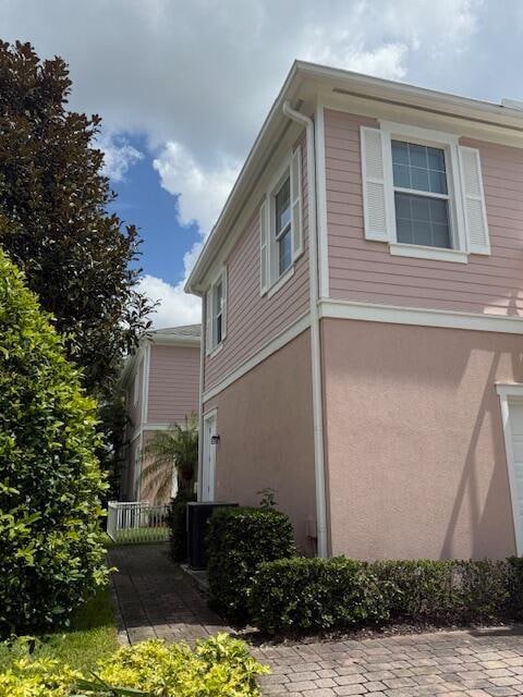 Building Photo - 1382 Dakota Dr