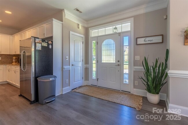 Building Photo - 20345 Harroway Dr