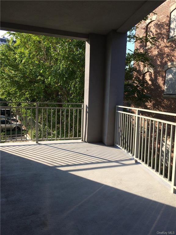 90 Bay Street Landing Unit 2I, Staten Island, NY 10301 Condo for Rent