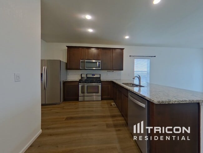 Building Photo - 7115 Shavano Cir