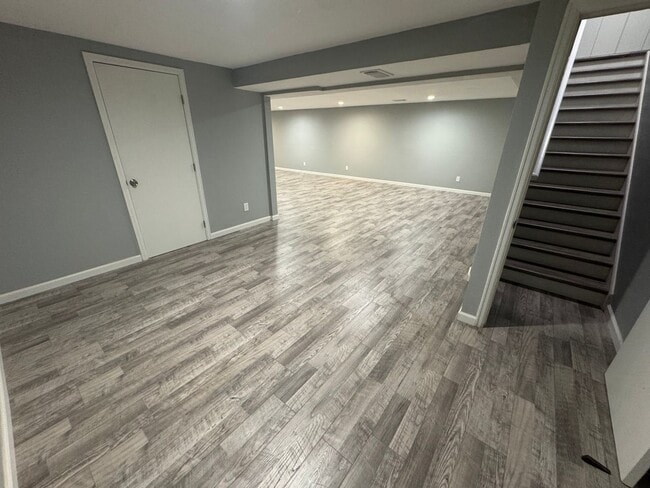 Building Photo - Charming Basement for Rent in the Heart of...