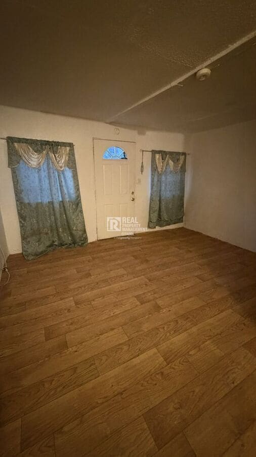 Foto del edificio - 170 E Claremont St