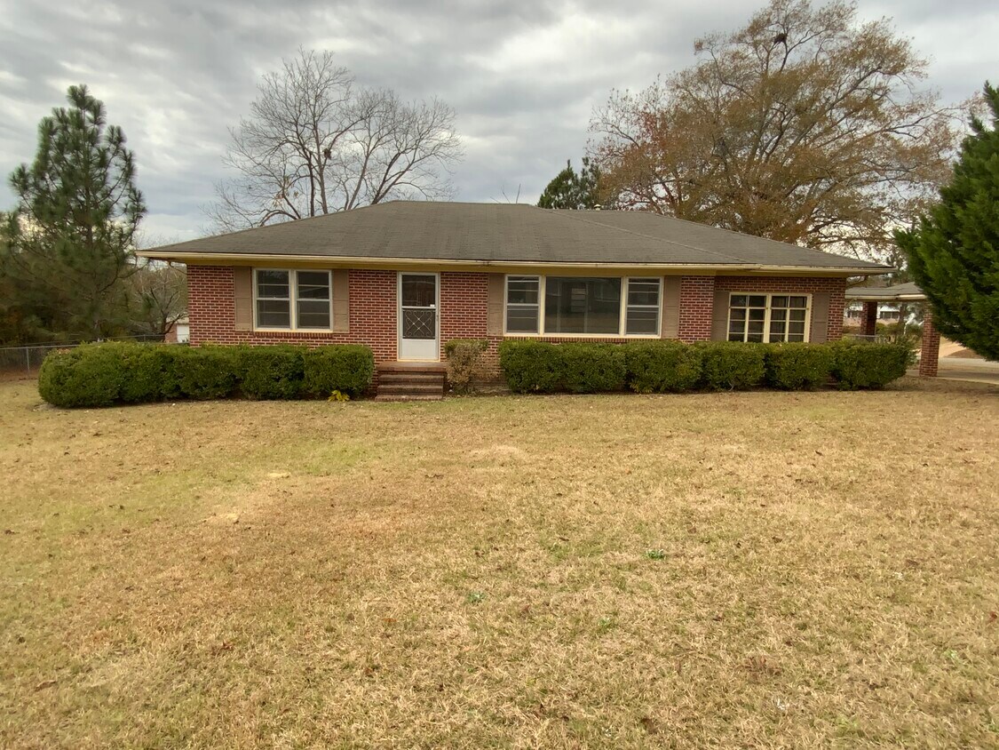 Primary Photo - 201 Lorraine Ave