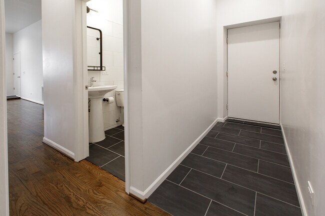 Foto del edificio - 2216 W Taylor St