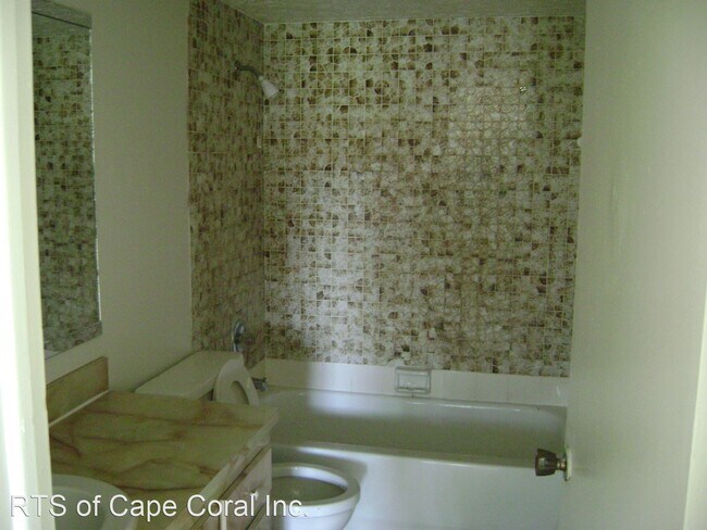 Building Photo - 4814 Manor Ct