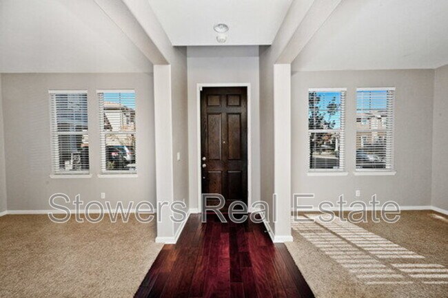 Foto del edificio - 630 Bond Ct