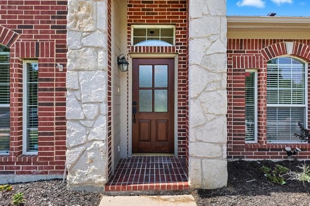 Foto del edificio - 7628 Waterside Pl
