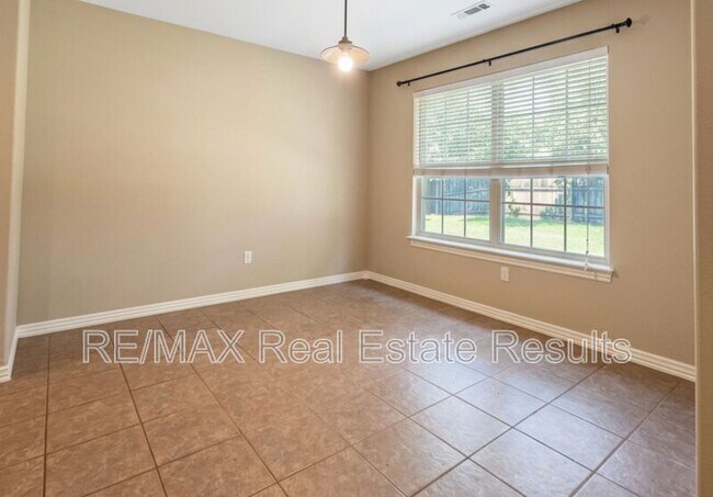 Foto del edificio - 2904 SW Wentworth Ave