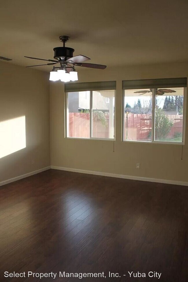 Building Photo - 4 br, 3 bath House - 1598 Rich Drive