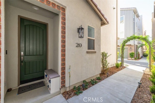 Building Photo - 20 Hideaway Loop