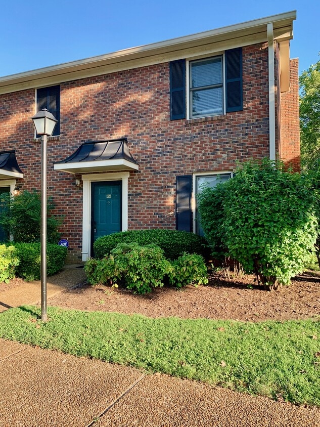 434 Westfield Dr, Nashville, TN 37221 Condo for Rent in Nashville, TN