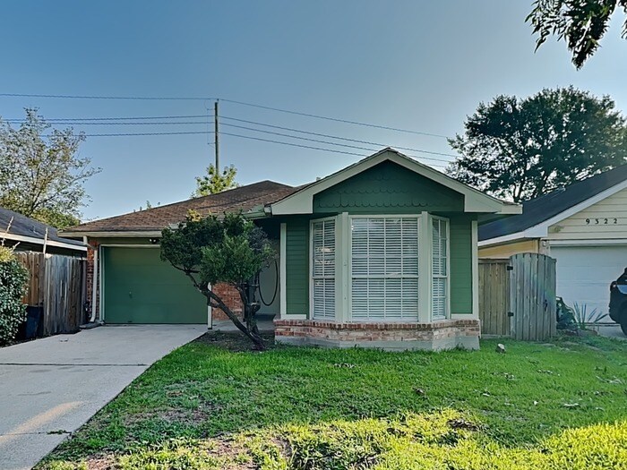 Foto principal - 9326 Golden Sunshine Dr