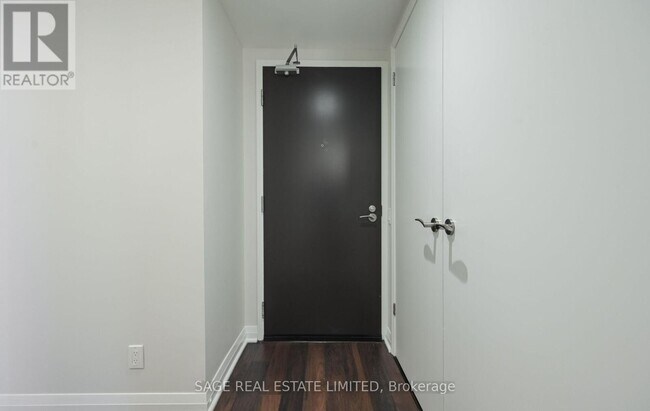 Building Photo - 5 Valhalla Inn Rd