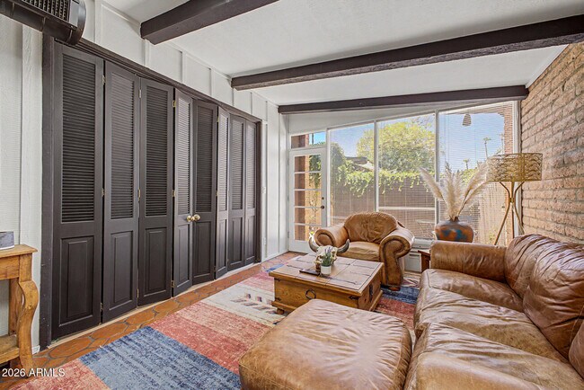 Foto del edificio - 3046 N 32nd St