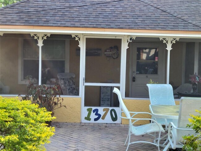 Building Photo - 1370 Greenway Dr