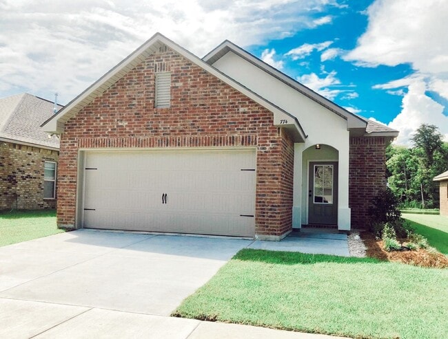 Building Photo - WATER FRONT PROPERTY! BEAUTIFUL 3BD/2BA HOME!