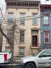 Building Photo - 28 Myrtle Ave