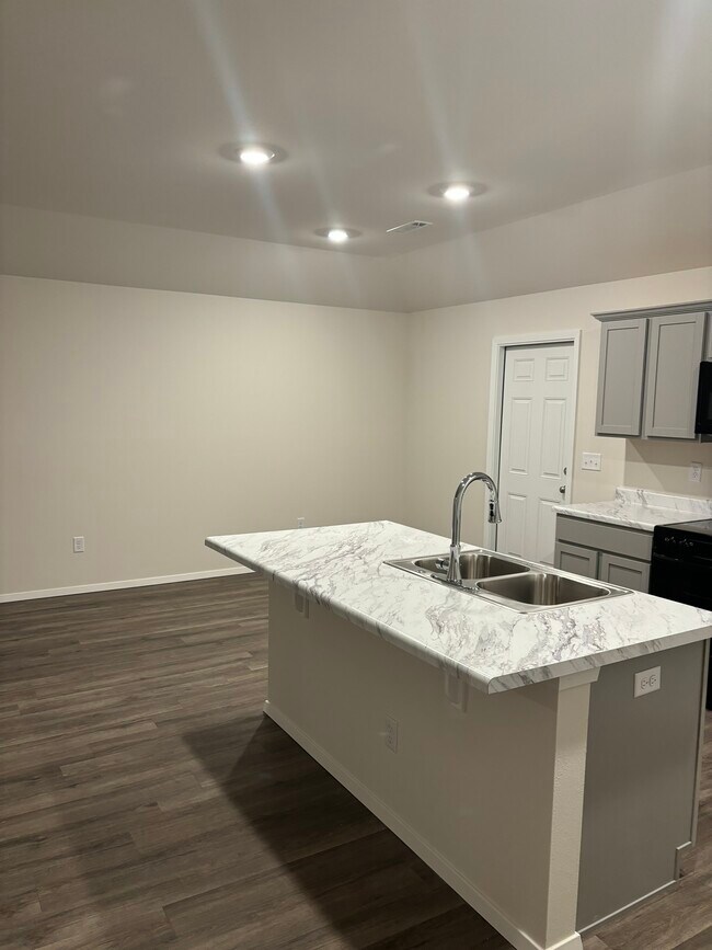 Foto del edificio - 801 S Katlyn Dr