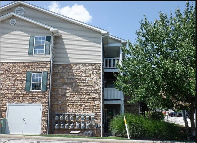 Foto del edificio - 14940 Lenox Dr