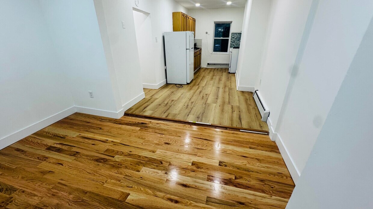 Foto principal - 1155 Summit Ave