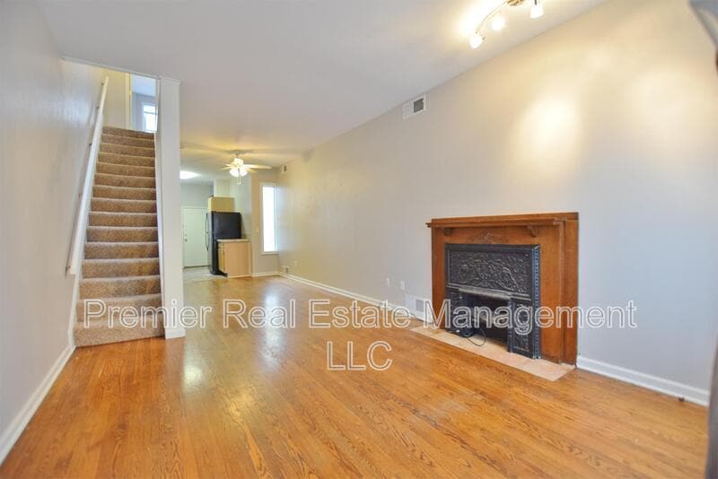 Photo - 335 East 7th Avenue