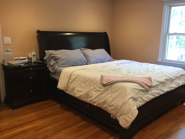 Foto del edificio - 1057 Lafayette Ave