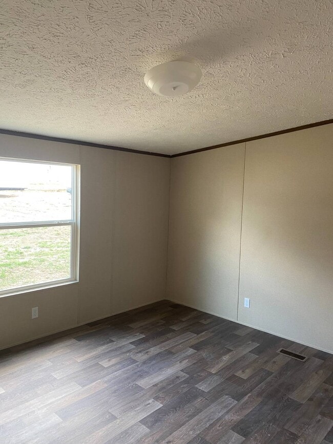 Building Photo - 105 High Ridge Ct