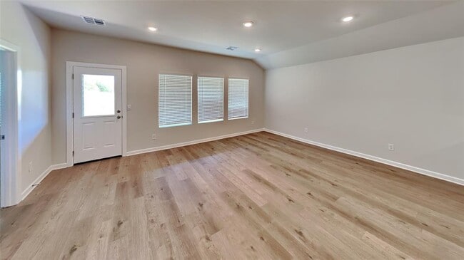 Building Photo - 2904 Casey Dr