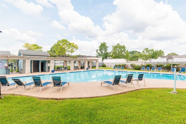Building Photo - 13646 Garden Grove Ct