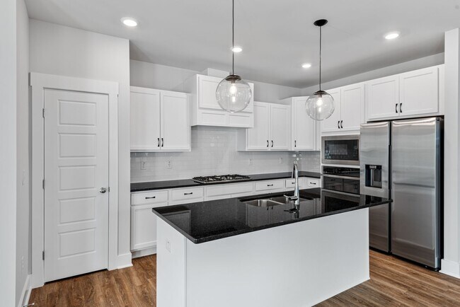 Foto del edificio - Exclusive Move-In Special: Your New Home A...