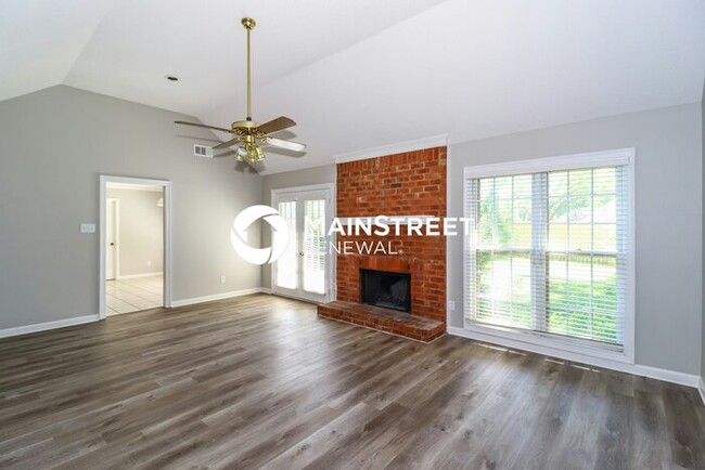 Building Photo - 1365 Fieldstone Trail