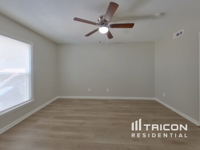 Foto del edificio - 7418 Palmetto Ct