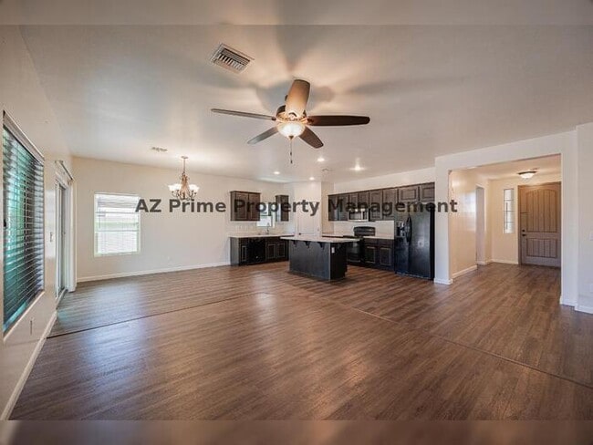 Building Photo - 1520 E Apollo Rd