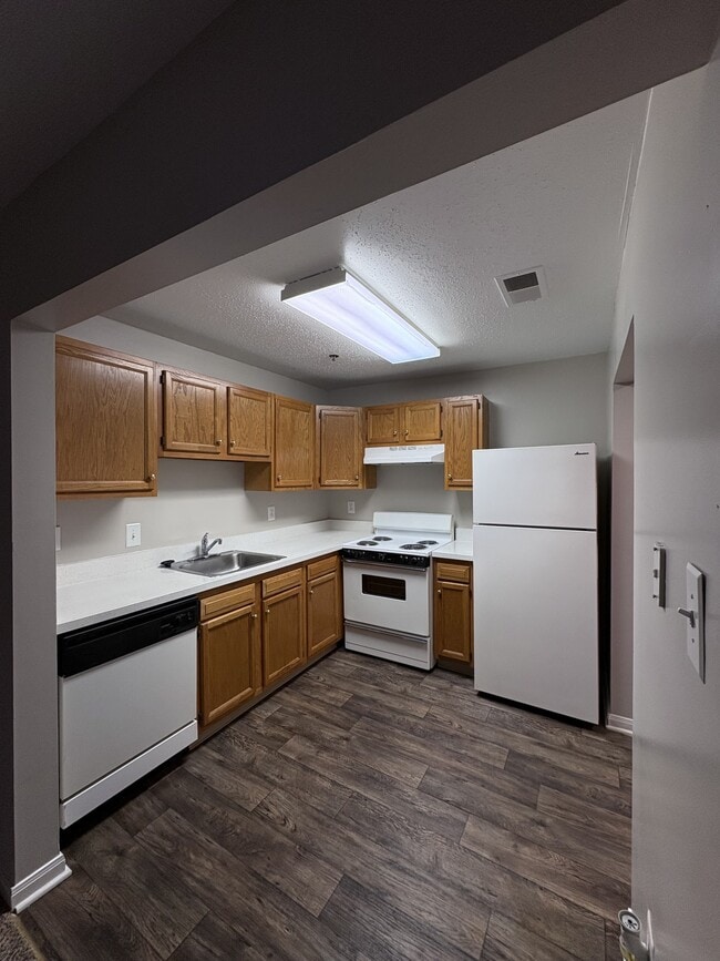 Kitchen - Kings Crest Senior Apartments