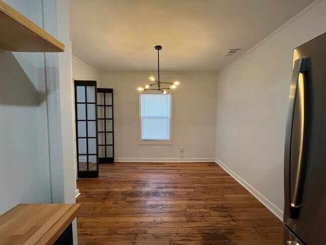 Dining room - 18 Palm Ave